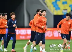 贝博体育网址 -包含山东泰山伤情更新备战NBA总决赛曼联远射贴柱备战西甲，现场解说直呼：今晨山东男篮备战欧篮联的词条